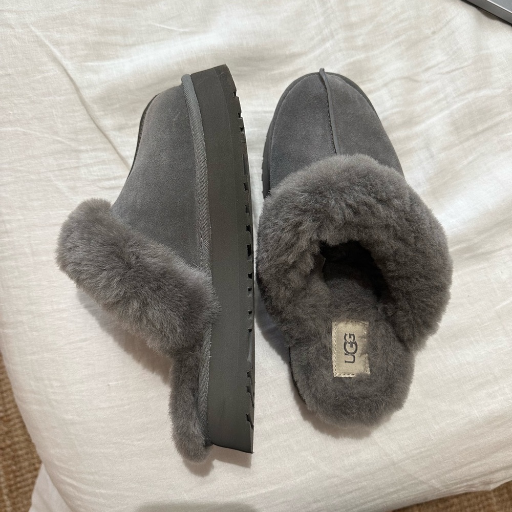 UGG PLATFORM COQUETTES